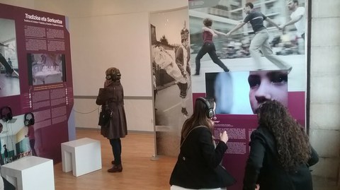 Exposition "SOKA, regards sur la danse basque"