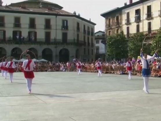 “Arku-dantza” (Danse des arceaux à Oñati)