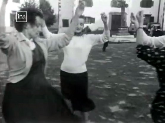 Fandango sur la place d’Hélette (1958)